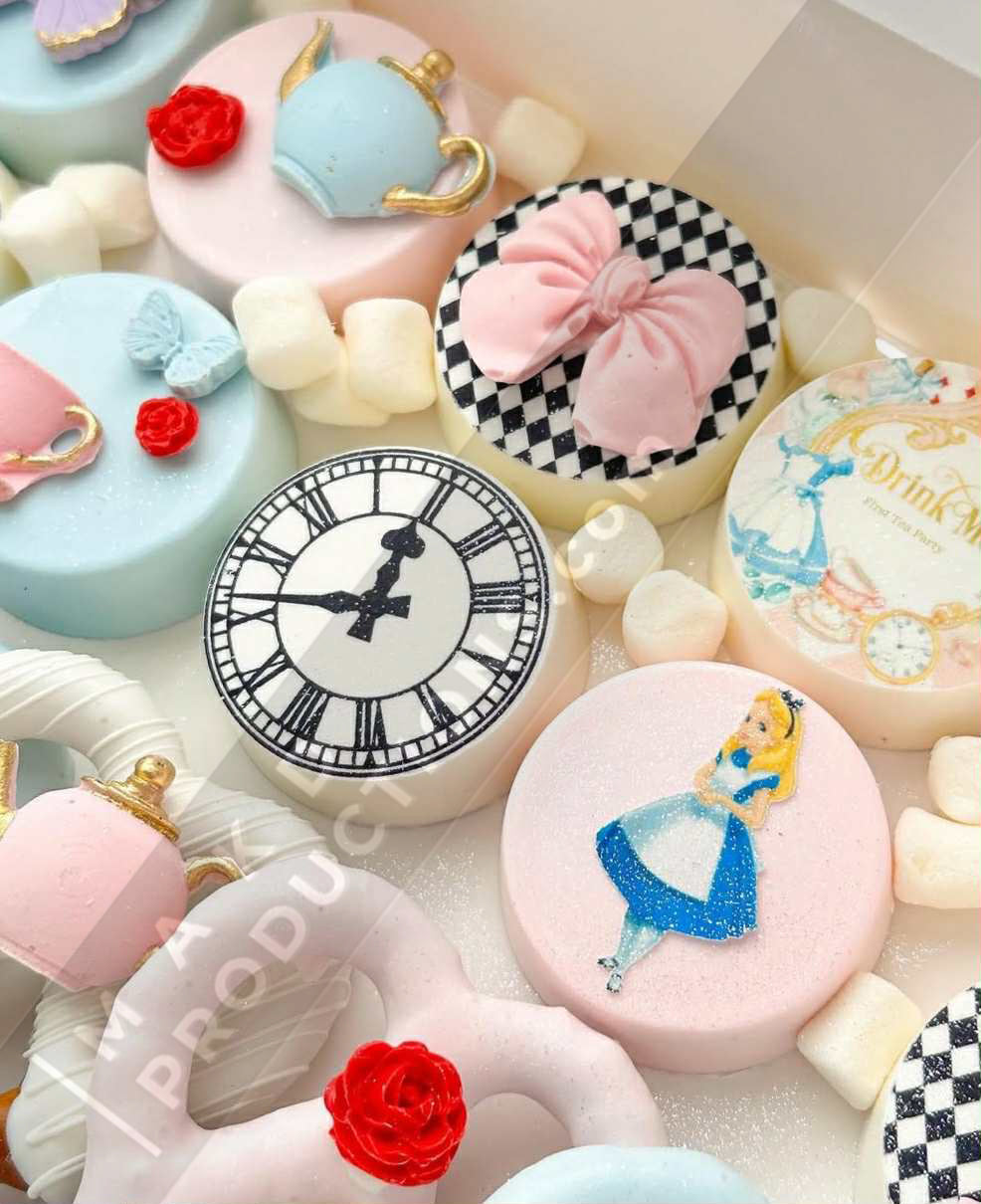 MAK D Productions Pre-Cut Edible Printed Alice in Wonderland 002 Icing Sugar Sheet Fondant Cake / Cup Cake Decoration Graphics