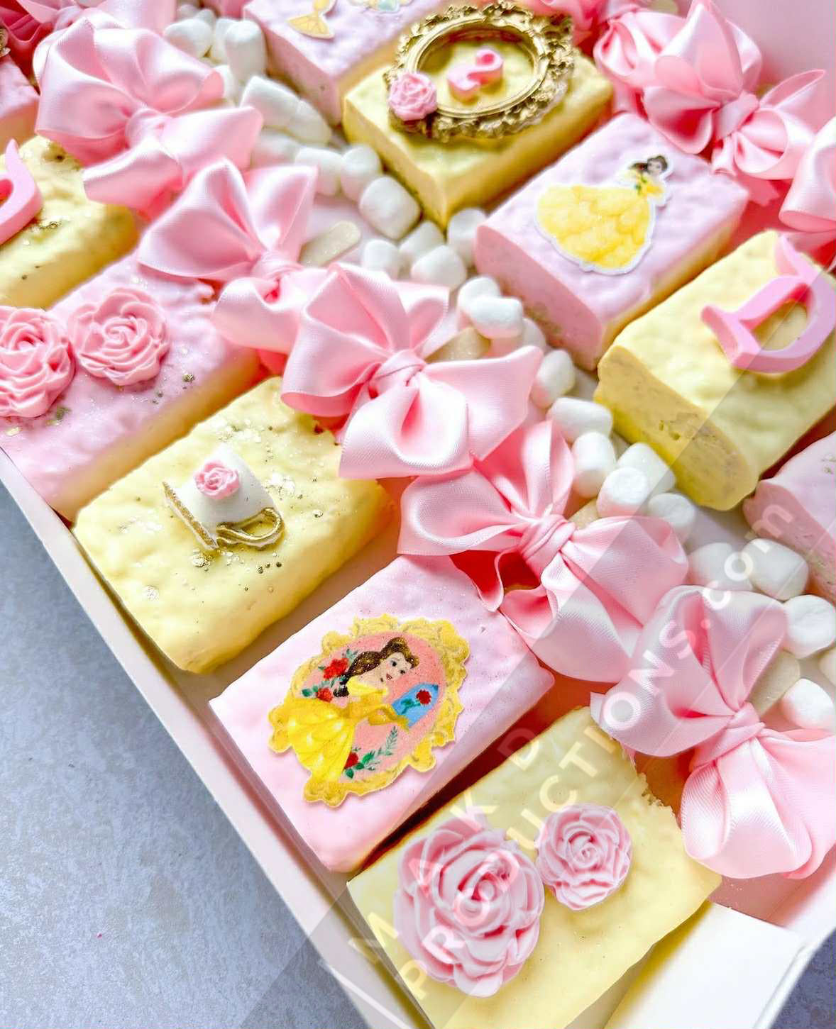 MAK D Productions Pre-Cut Edible Printed Disney's Beauty And The Beast 001 Icing Sugar Sheet Fondant Cake / Cup Cake Decoration Graphics (Copy)