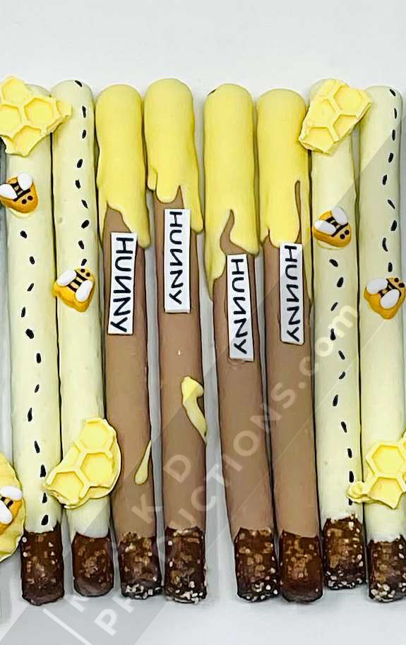 MAK D Productions Pre-Cut Edible Printed Classic Winnie the Pooh Green Balloons Icing Sugar Sheet Fondant Cake / Cup Cake Decoration Graphics