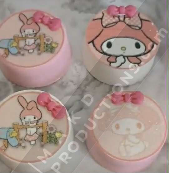 MAK D Productions Pre-Cut Edible Printed Kawaii Kitty Cat Hello Kitten 001 Icing Sugar Sheet Fondant Cake / Cup Cake Decoration Graphics