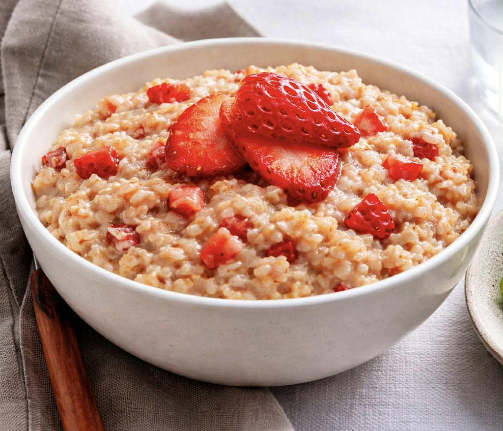 MAK D Productions Strawberries and Cream Oatmeal Freeze Dried Meal Camping Hunting Preppers Kayaking Backpacking Hiking Breakfast Bag Food